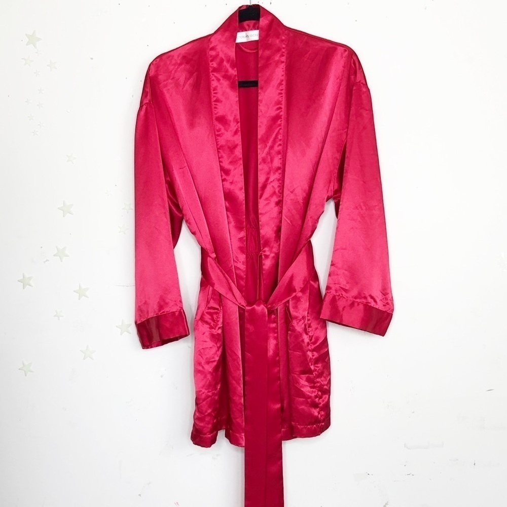 Victoria’s Secret red silky short kimono robe - Picture 9 of 9